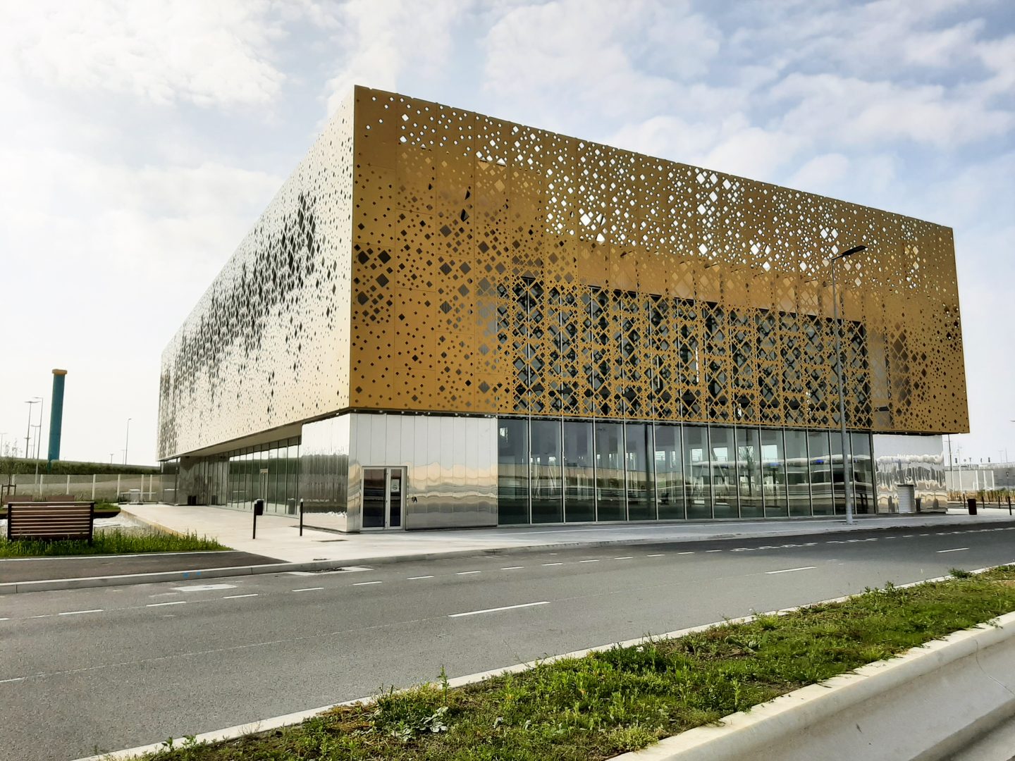 Bâtiment d’Entrée du Port – Terminal Ferry Isabelle Colas